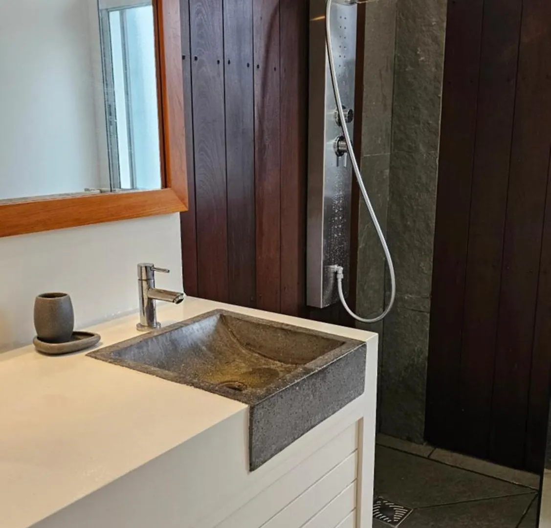 Habitation Villa Les Cassias Petit-Bourg Bed & Breakfast