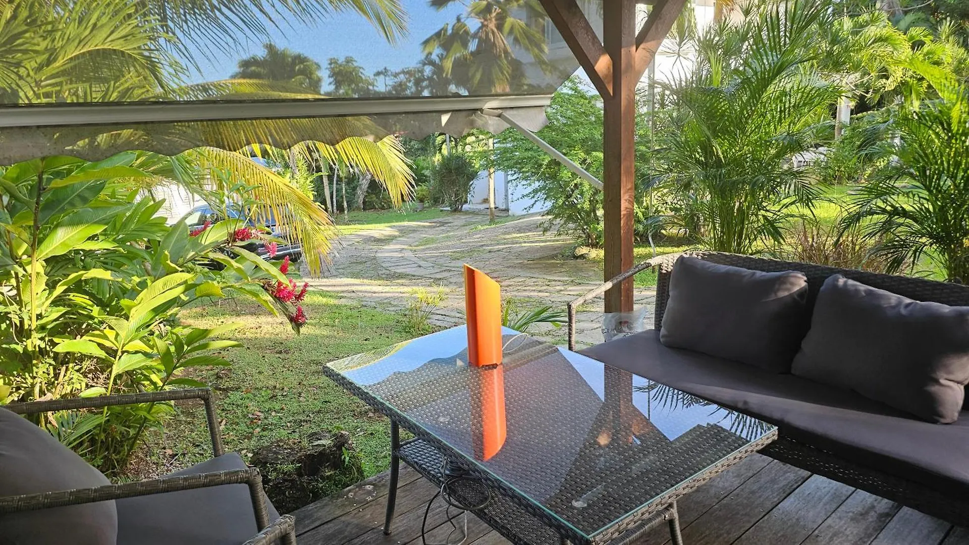 Bed & Breakfast Habitation Villa Les Cassias Petit-Bourg