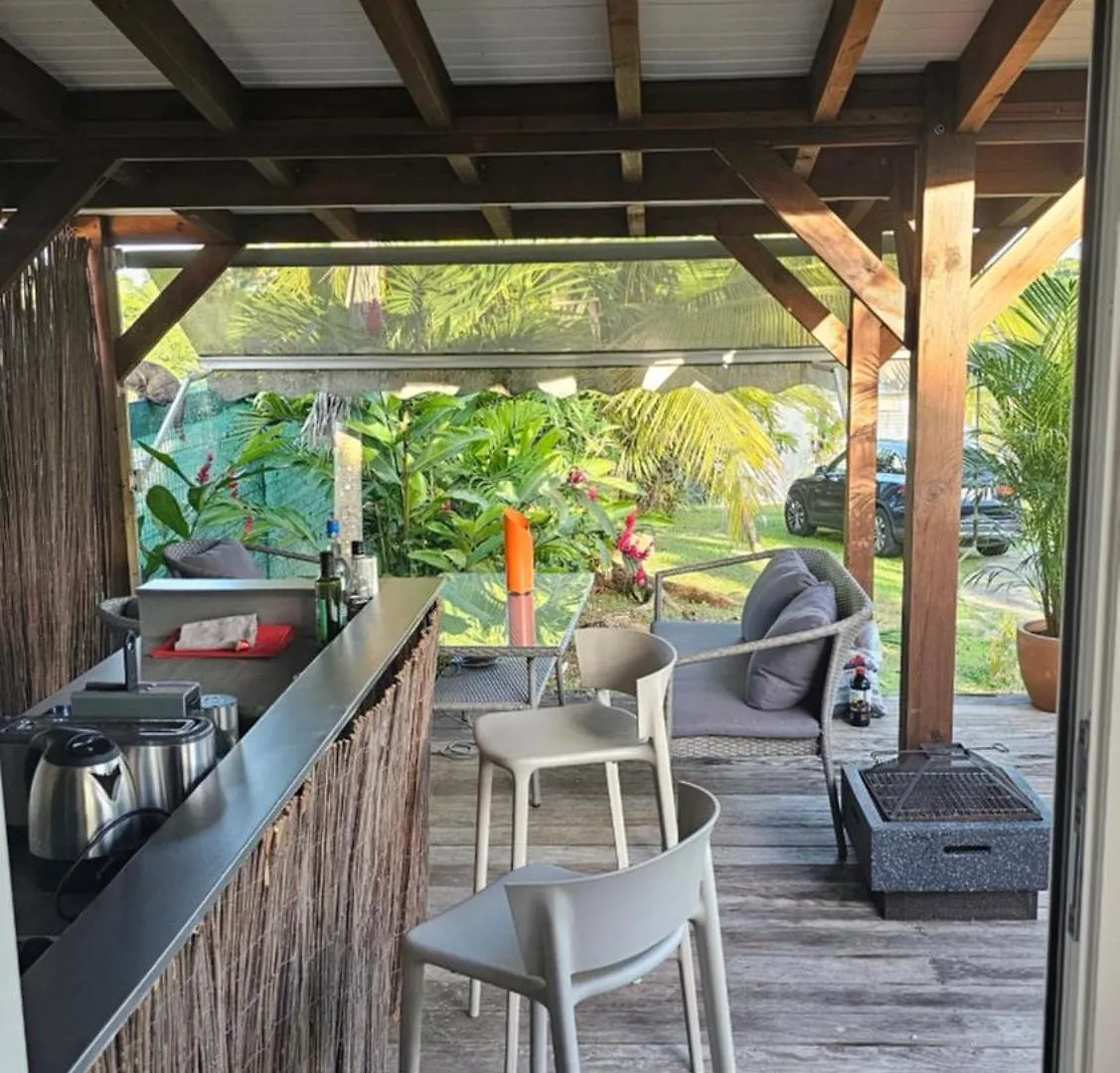 Habitation Villa Les Cassias Petit-Bourg Bed & Breakfast
