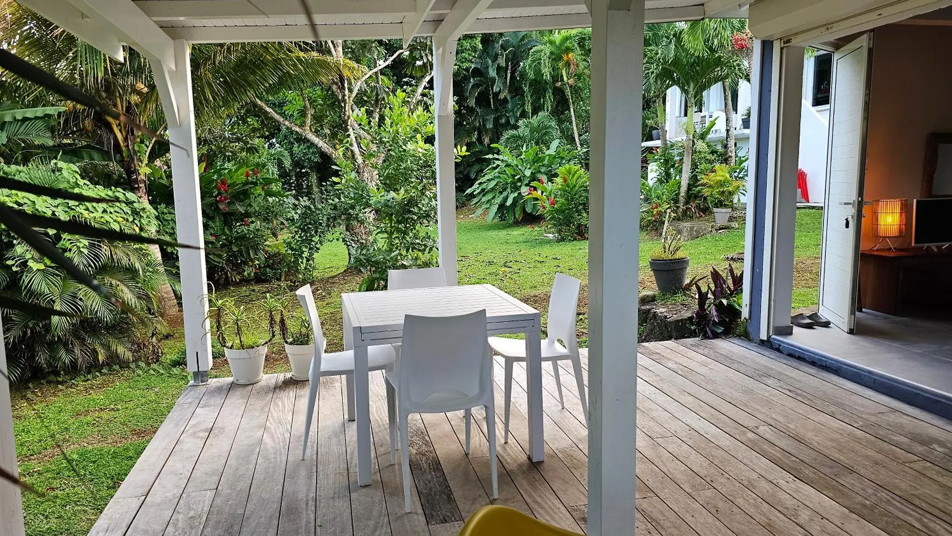 Habitation Villa Les Cassias Petit-Bourg Bed & Breakfast