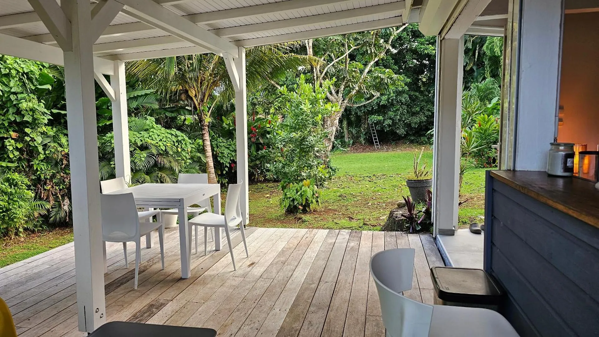 Habitation Villa Les Cassias Petit-Bourg Bed & Breakfast