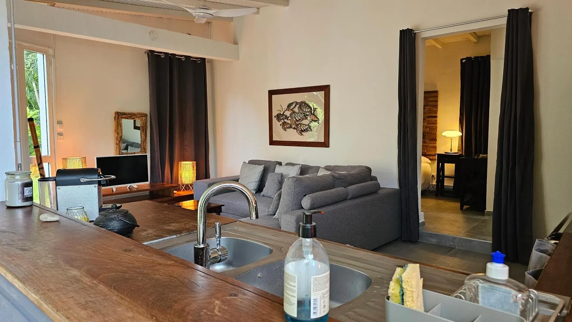 Habitation Villa Les Cassias Petit-Bourg 3*,