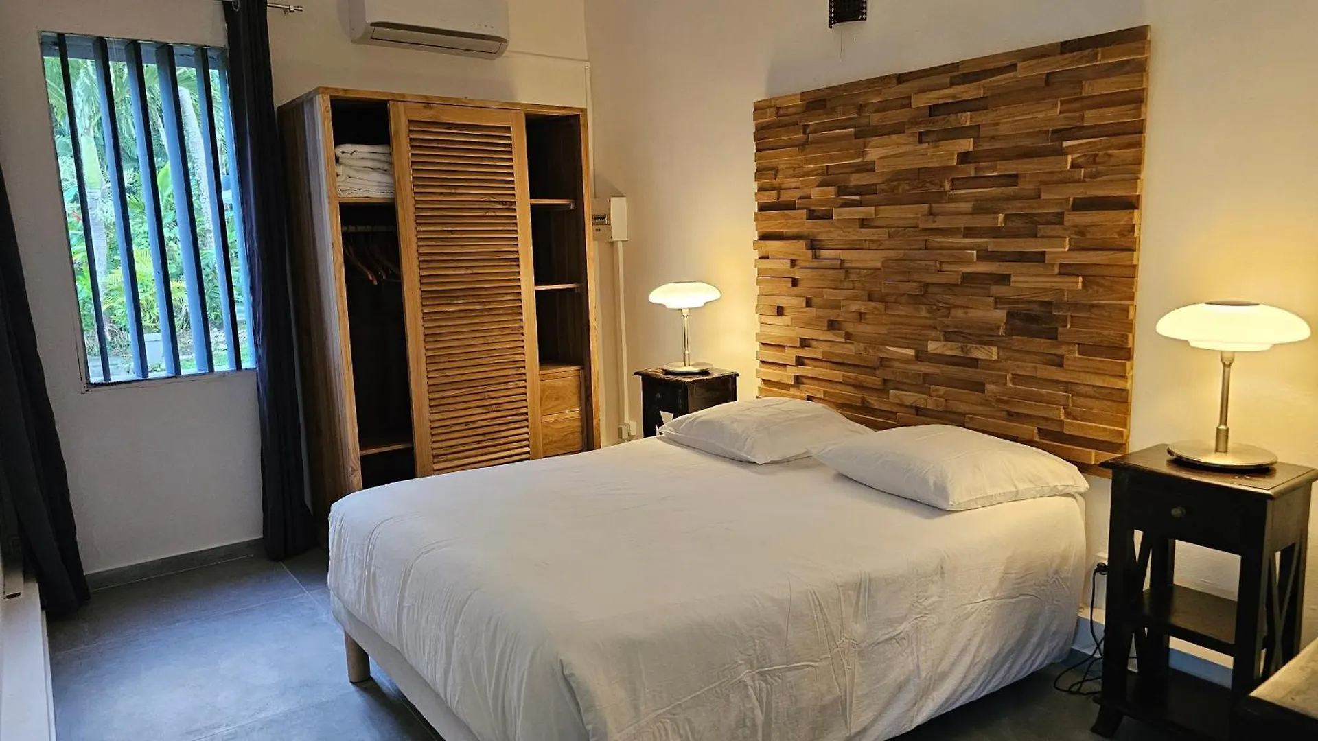 Bed & Breakfast Habitation Villa Les Cassias Petit-Bourg