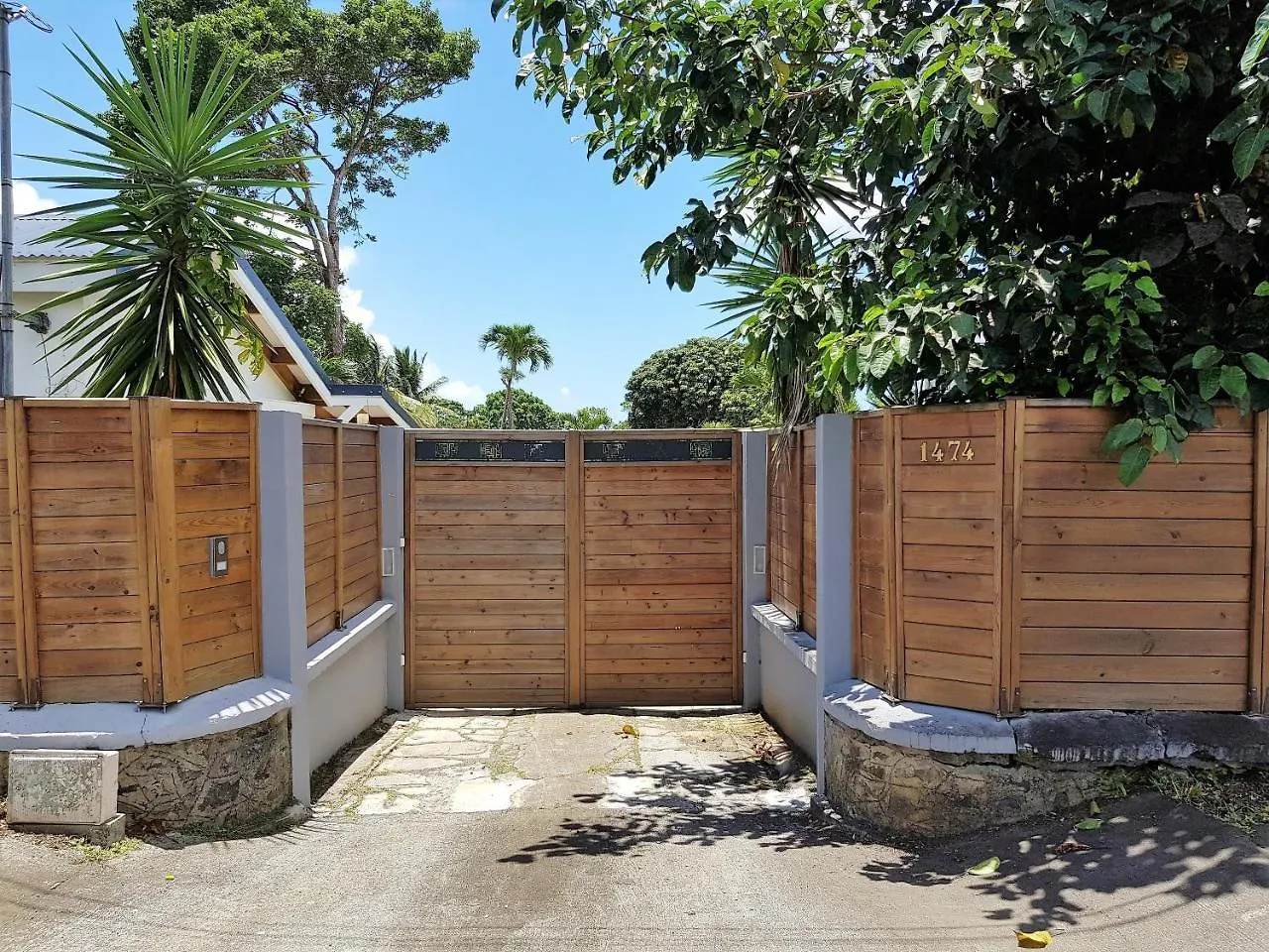 Habitation Villa Les Cassias Petit-Bourg Bed & Breakfast